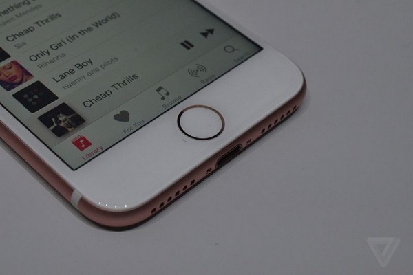 Bỏ chuẩn tai nghe 3.5mm trên iPhone 7: Apple khẳng định phải cần lòng can đảm