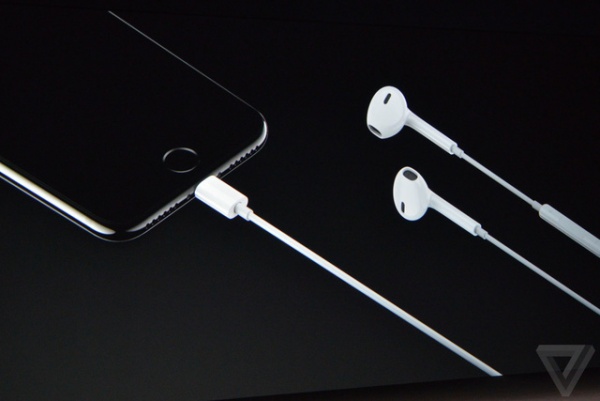 Lý do bất ngờ khiến Apple loại bỏ giắc cắm phone 3.5mm trên iPhone 7