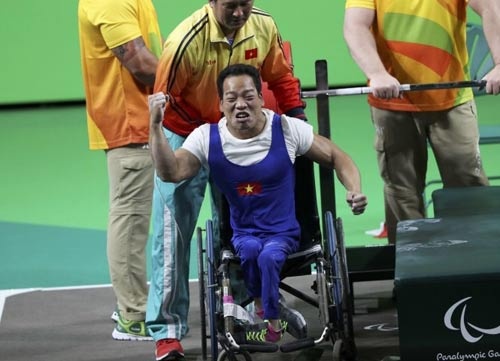 Giành HCV Paralympic, Lê Văn Công nhận thưởng bao nhiêu?