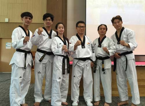 Taekwondo Việt Nam chưa sẵn sàng cho bài quyền mới?