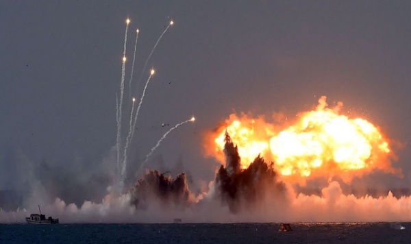 Nga phô diễn sức mạnh quân sự trong cuộc tập trận tại Crimea