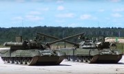 Dàn tăng T-14 Armata Nga đồng loạt khai hỏa phô diễn uy lực