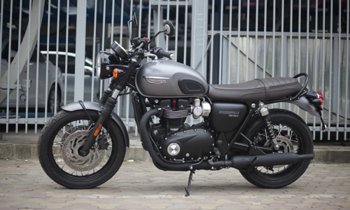 Triumph Bonneville T120 Black 2017 đầu tiên về Việt Nam