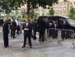 Lộ video bà Hillary Clinton "ngã khuỵu" khi rời lễ tưởng niệm 11/9