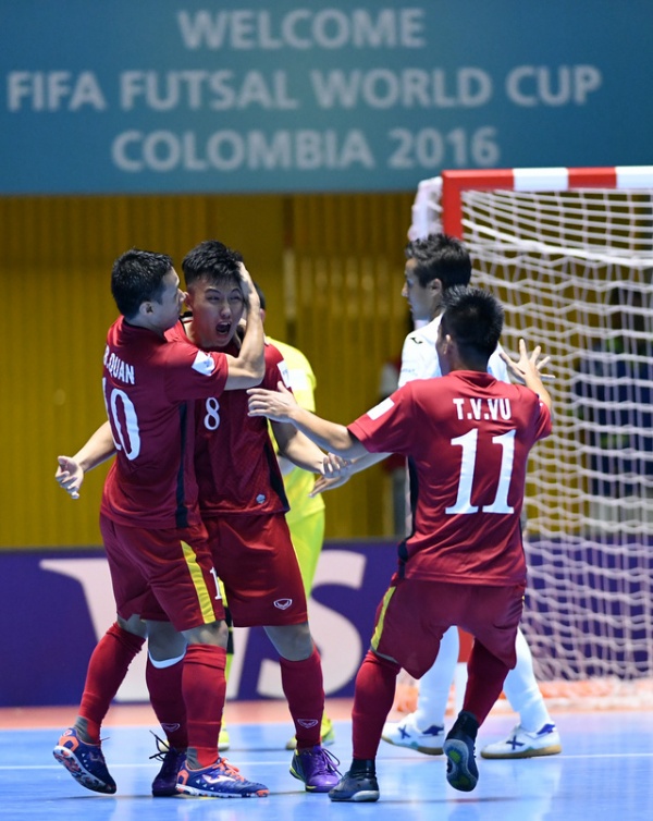 Đội tuyển futsal Việt Nam chưa muốn nghĩ đến Paraguay và Italia