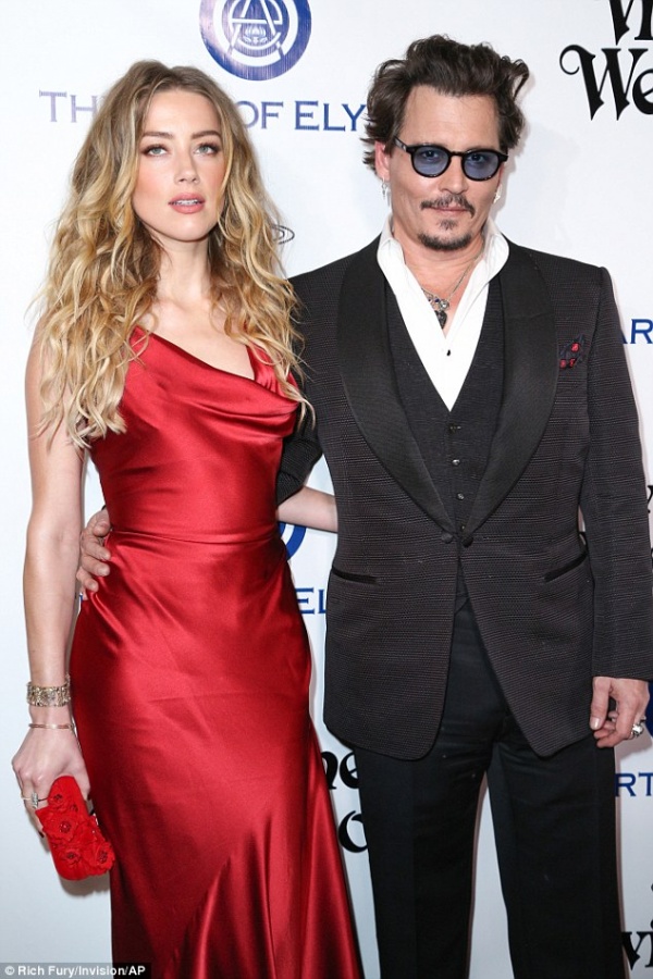 Amber Heard mất tiền trong vụ ly dị với Johnny Depp