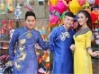 Minh Luân và dàn sao Việt "đội mưa" diện áo dài, vui chơi trên phố lồng đèn