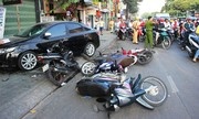 Luật giao thông Việt Nam bảo vệ ai?