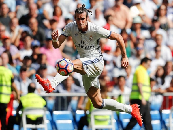Giá trị Gareth Bale cao gấp đôi Messi?