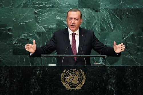 Tổng thống Thổ Nhĩ Kỳ tố Mỹ cấp vũ khí cho "khủng bố"