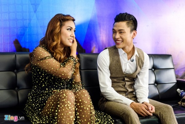 Hot boy Vietnam Idol bị chê cười vì nói tiếng địa phương