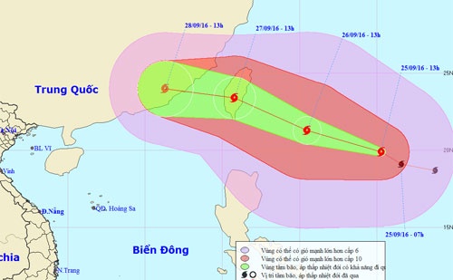 Bão Megi cấp 14 gần biển Đông