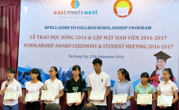 Đà Nẵng: Trao 47 suất học bổng tiếp sức tân sinh viên