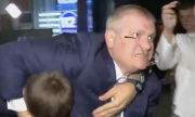 Nghị sĩ Ukraine ẩu đả sau tranh luận trên truyền hình