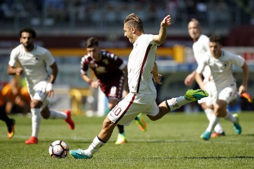 Totti – “Cây trường sinh” đáng nể của Roma và Serie A