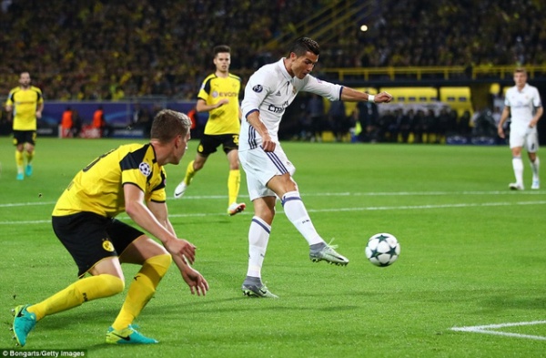 C.Ronaldo ghi bàn, Real Madrid hòa tiếc nuối Dortmund