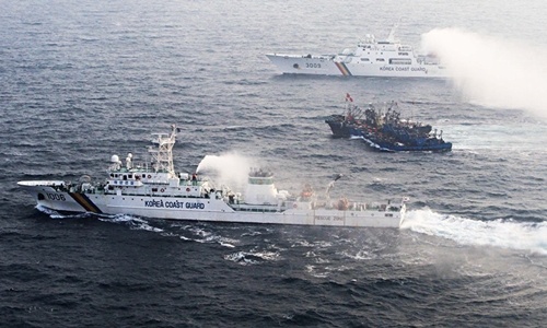 Ba ngư dân Trung Quốc chết khi đối đầu cảnh sát biển Hàn Quốc