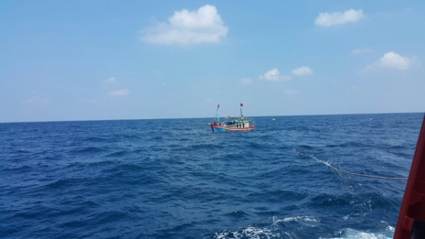 Chìm tàu cá cùng 15 ngư dân trên vùng biển Trường Sa