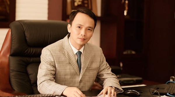 Chân dung đại gia giàu thứ 2 sàn chứng khoán Trịnh Văn Quyết