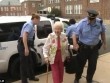 Hy hữu: Cụ bà 102 tuổi bị cảnh sát bắt giữ vì... cụ thích