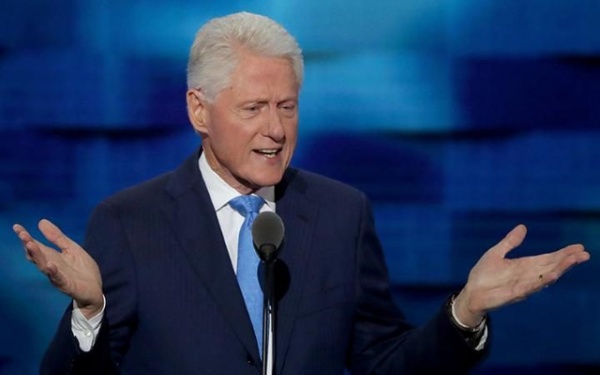 Ông Bill Clinton bất ngờ “nặng lời” với Tổng thống Obama