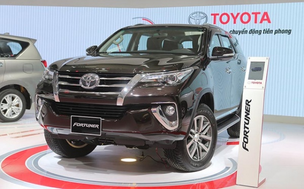 Toyota Fortuner 2017 chính thức ra mắt thị trường Việt Nam