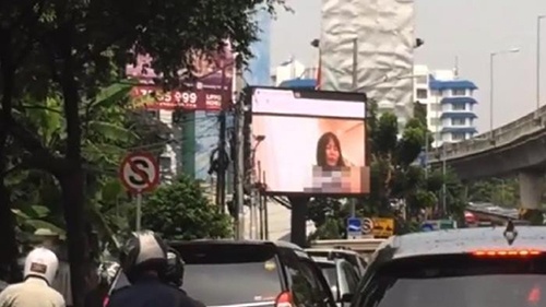 Chuyên gia công nghệ Indonesia bị bắt vì phát phim nóng giữa phố
