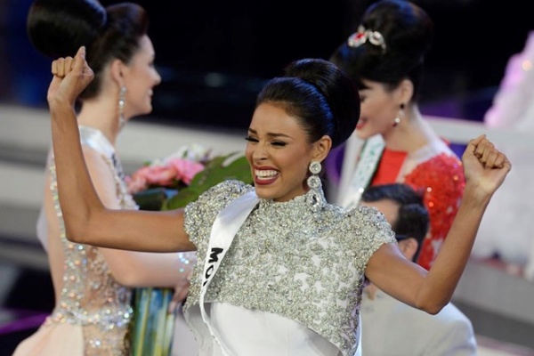 Hoa hậu Venezuela thể hiện sự tôn trọng với Donald Trump