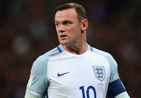 Cổ động viên Anh chỉ trích Wayne Rooney