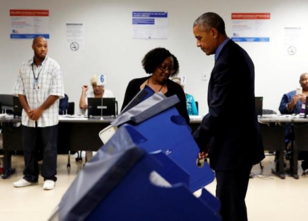 Tổng thống Obama bỏ phiếu sớm chọn người kế nhiệm