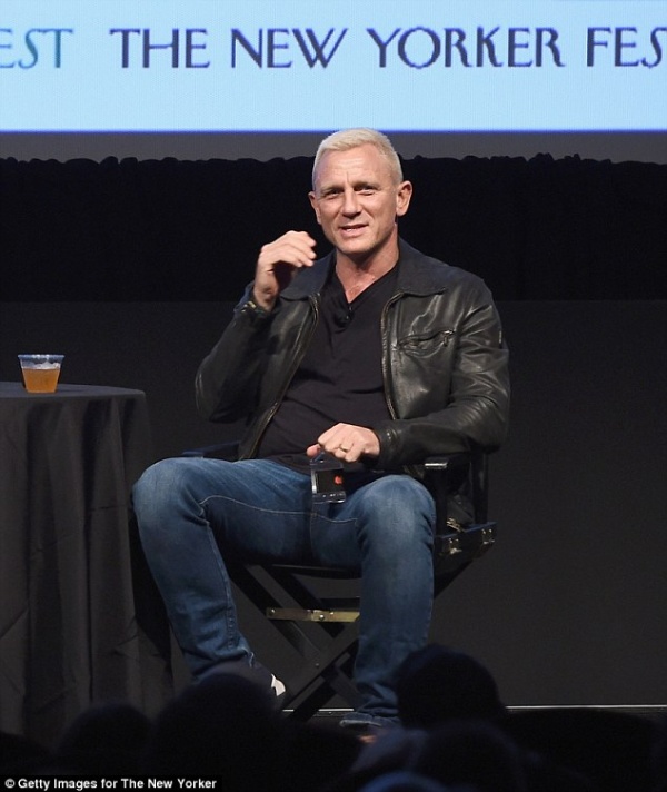 Daniel Craig phủ nhận cát sê 150 triệu đô cho vai James Bond