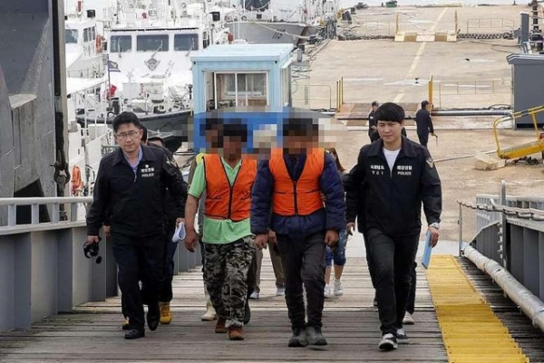 Hàn Quốc triệu Đại sứ Trung Quốc về vụ đâm chìm tàu tuần tra
