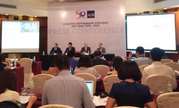 ADB cam kết duy trì mức hỗ trợ 1 tỷ USD/năm cho Việt Nam