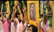 Dân Thái Lan mặc áo hồng, áo vàng cầu nguyện cho nhà vua