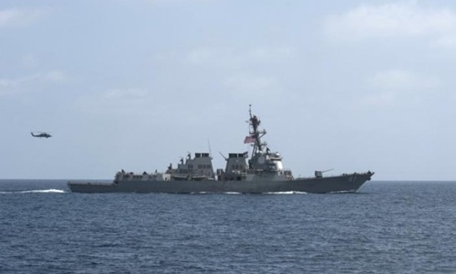 Tàu Mỹ lại suýt trúng tên lửa ngoài khơi Yemen