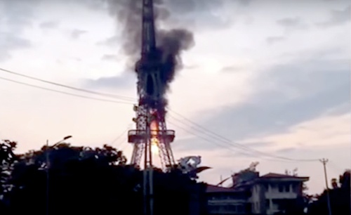 Tháp truyền hình Tuyên Quang bốc cháy