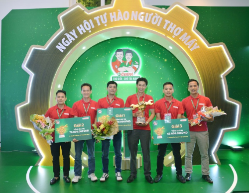 Thợ máy Việt chuẩn bị cho cuộc thi quốc tế tại Thái Lan