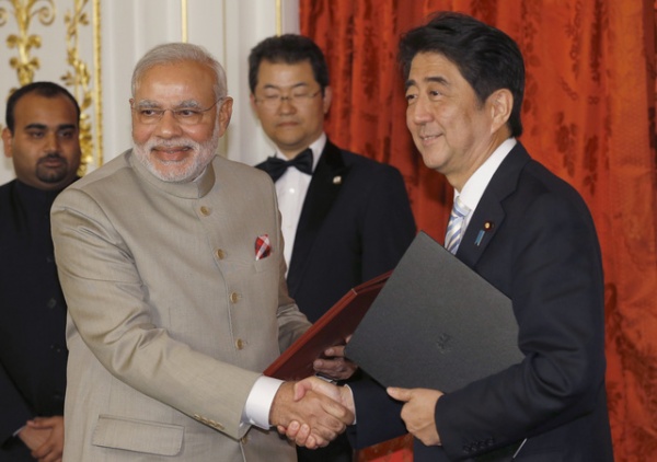 Nhật Bản đề nghị Ấn Độ lên tiếng mạnh mẽ hơn về vấn đề Biển Đông