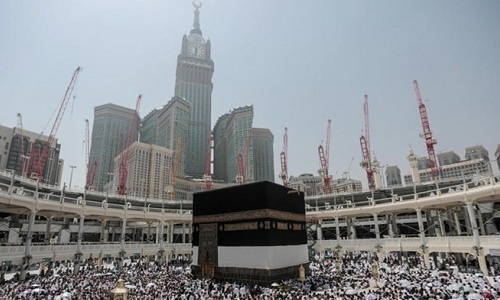 Arab Saudi bắn hạ tên lửa nhằm vào thánh địa Mecca