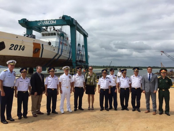 Đô đốc Mỹ dự lễ khánh thành cơ sở bảo dưỡng tàu Cảnh sát biển Việt Nam
