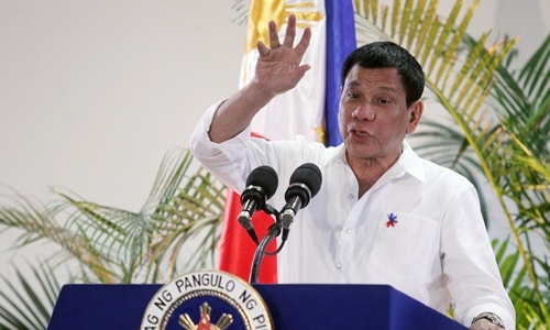 Ông Duterte gọi Mỹ là "khỉ" vì bị từ chối bán súng