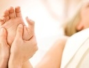 Tê tay khi mang thai, điều trị thế nào?