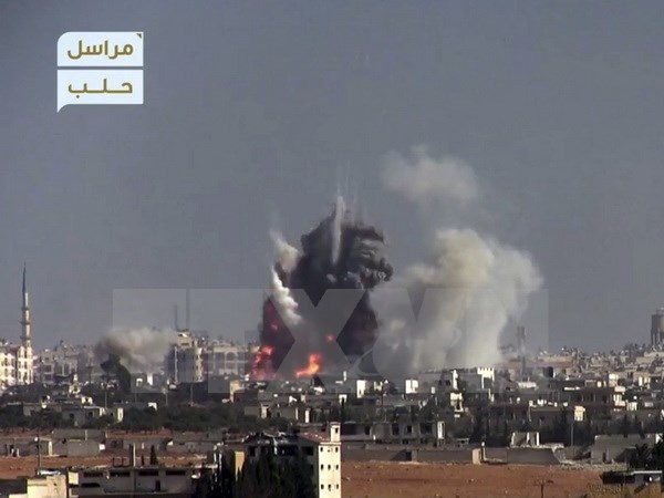 Syria: Lực lượng nổi dậy nã rocket vào tuyến đường sơ tán ở Aleppo