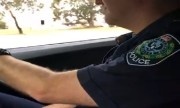 Tài xế để cảnh sát lái thử siêu xe