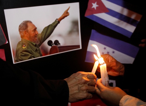 Chủ tịch Quốc hội sẽ dự lễ tang cựu lãnh đạo Fidel Castro