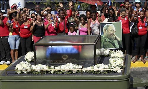 Chủ tịch Cuba cam kết gìn giữ di sản của Fidel Castro