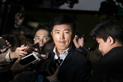 Trận cãi vã về chó cưng dẫn đến vụ luận tội tổng thống Hàn Quốc