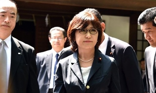 Bộ trưởng Quốc phòng Nhật Bản thăm đền chiến tranh gây tranh cãi
