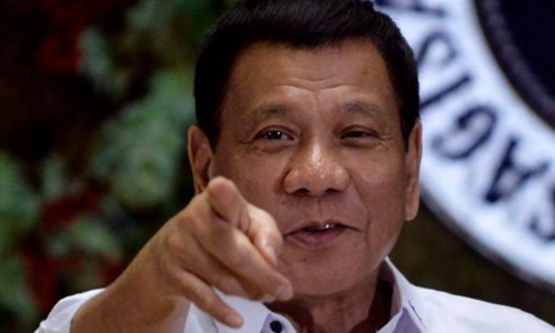 Philippines không ngại Trung Quốc quân sự hóa, xây đảo nhân tạo ở Biển Đông