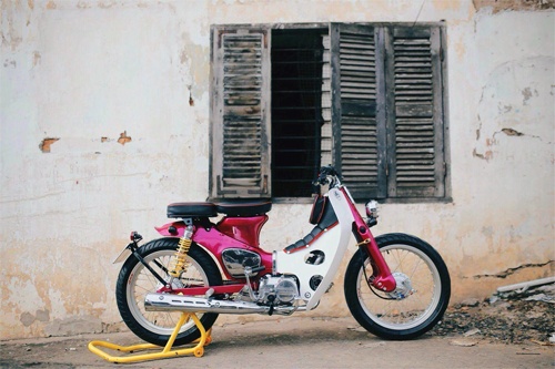 Street Cub độ của tay chơi miền Tây